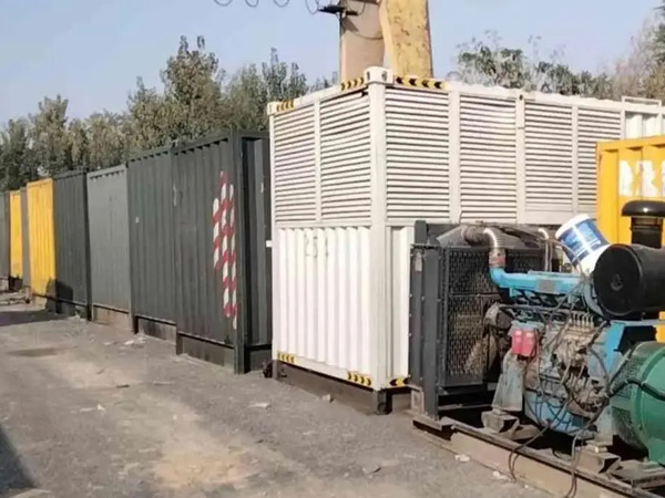 贵池200KW柴油发电机机组每小时油耗是多少？